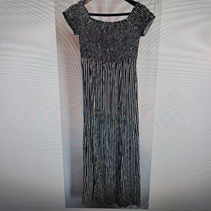 RICKI'S smocked dress Sz 6 MAXI DRESS cold shoulders COTTAGE COASTAL ROMANTIC